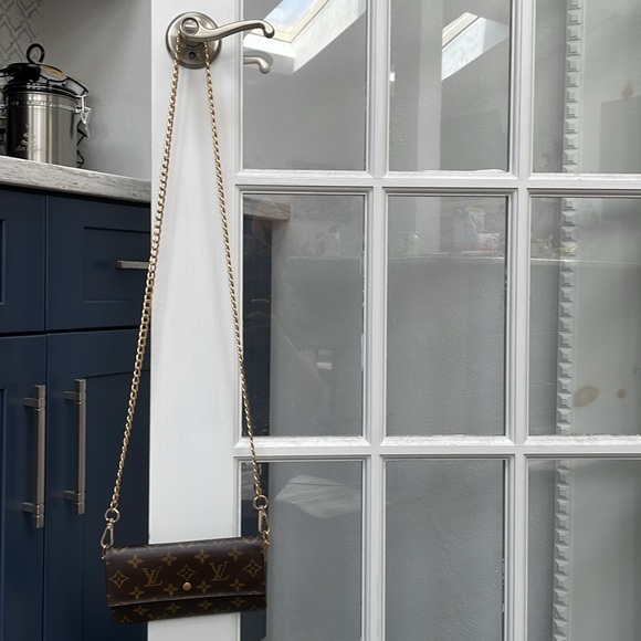 Louis Vuitton wallet on chain - Picture 13 of 13